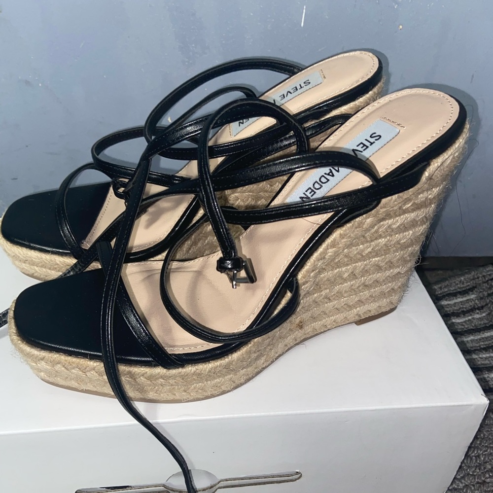 Steve madden wedges size 7